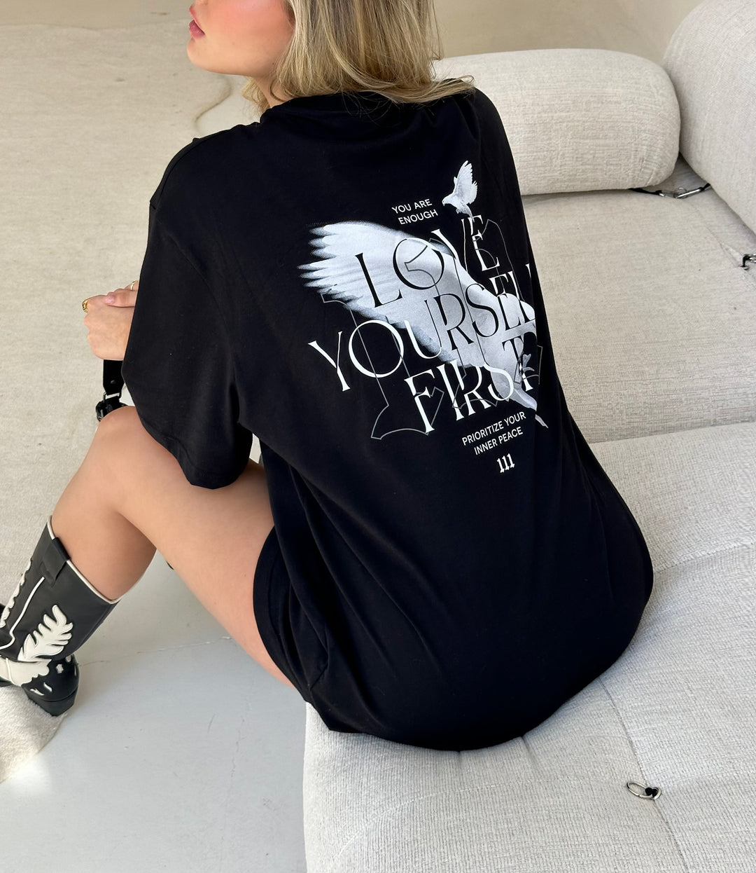 T-Shirt 'Love yourself' Black