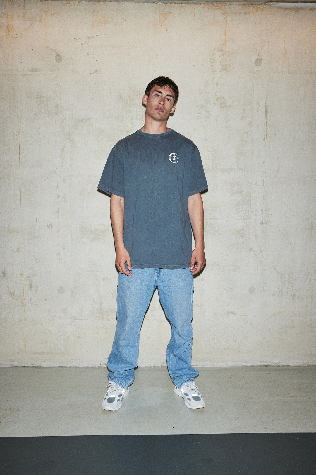 'Super Rich Kids' T-Shirt Acid Wash Grey & White logo