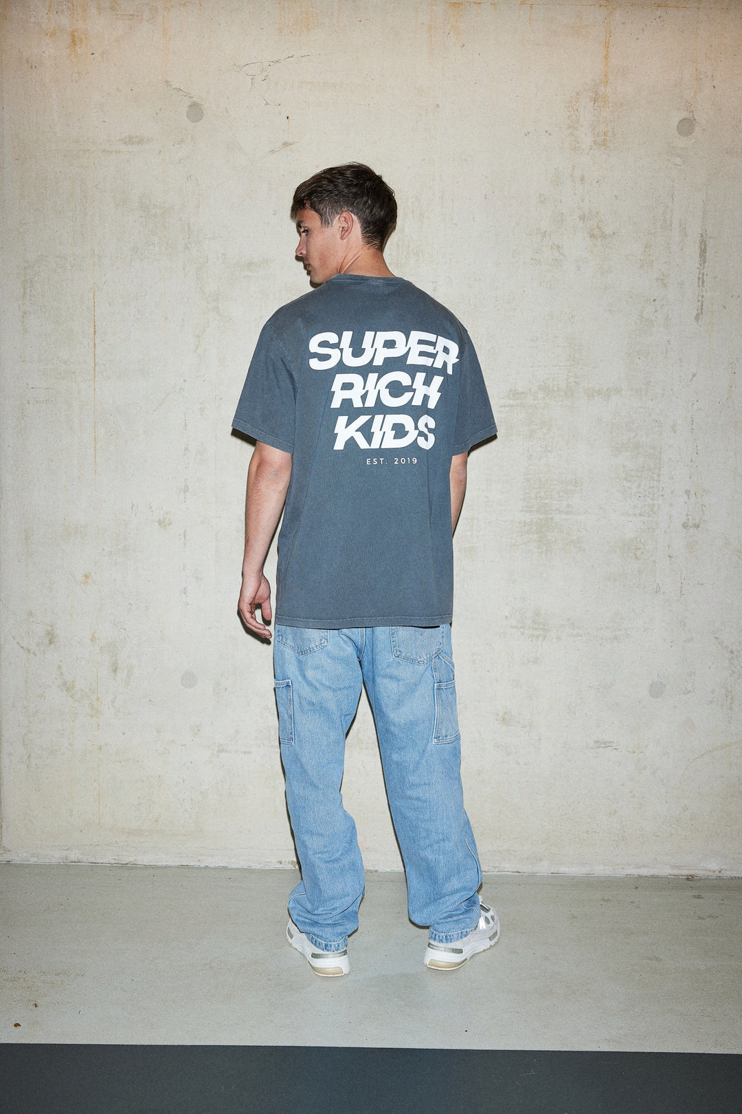 'Super Rich Kids' T-Shirt Acid Wash Grey & White logo