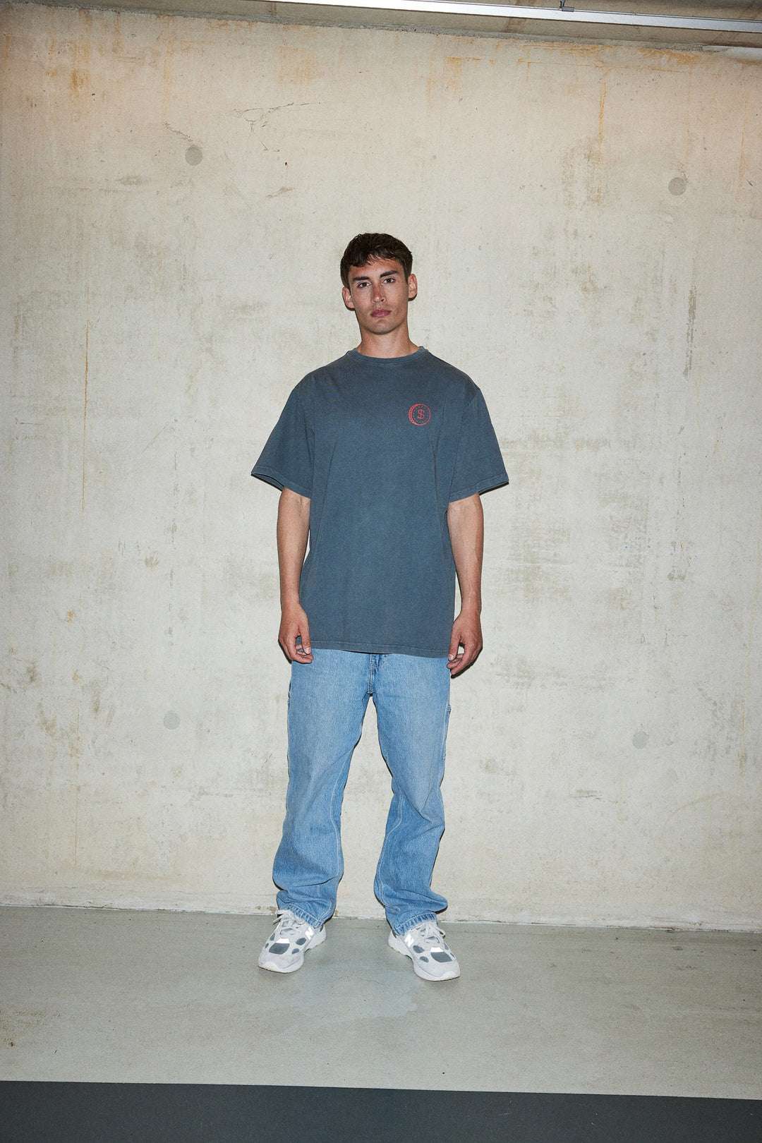 'Super Rich Kids' T-Shirt Acid Wash Grey & Red logo