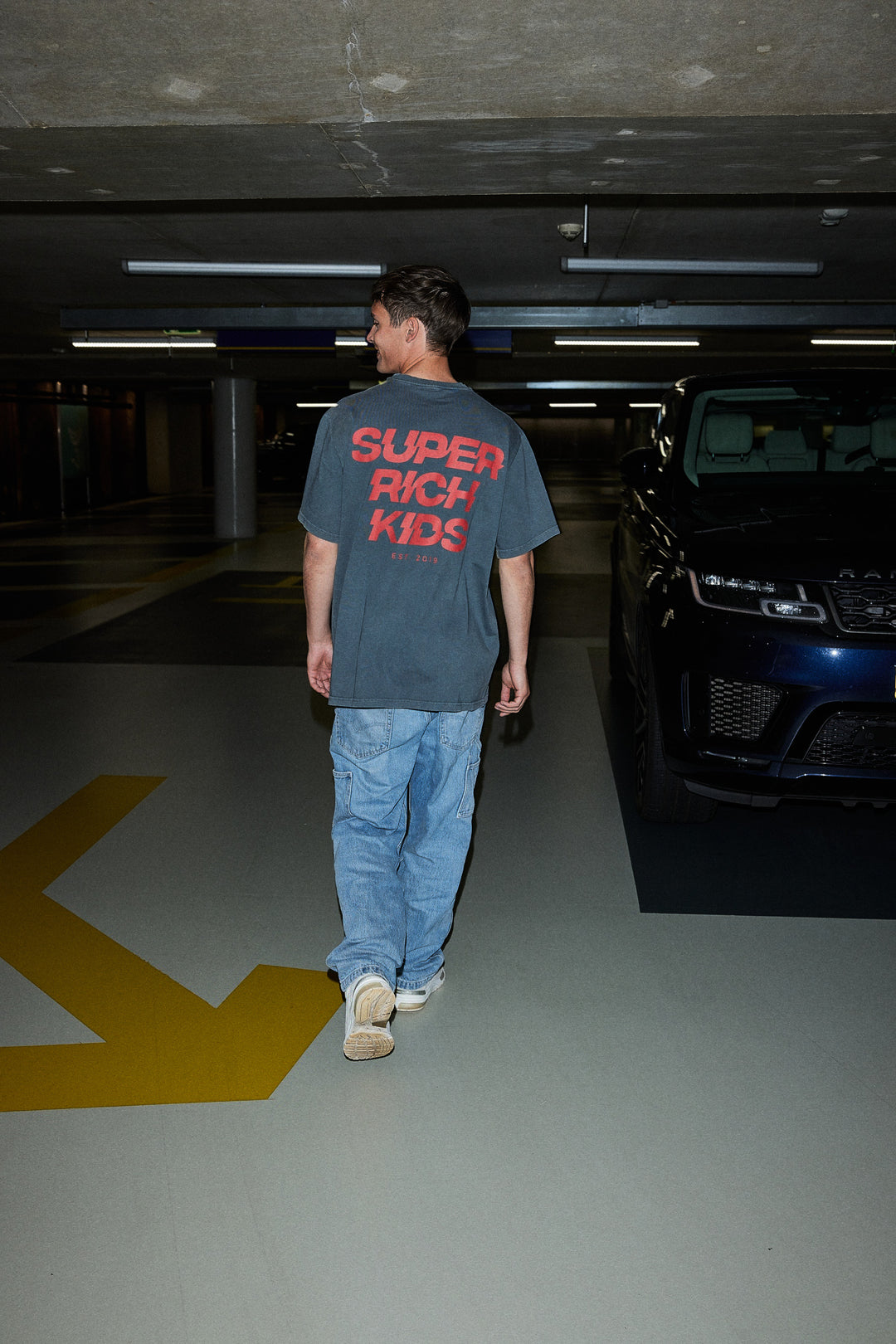 'Super Rich Kids' T-Shirt Acid Wash Grey & Red logo