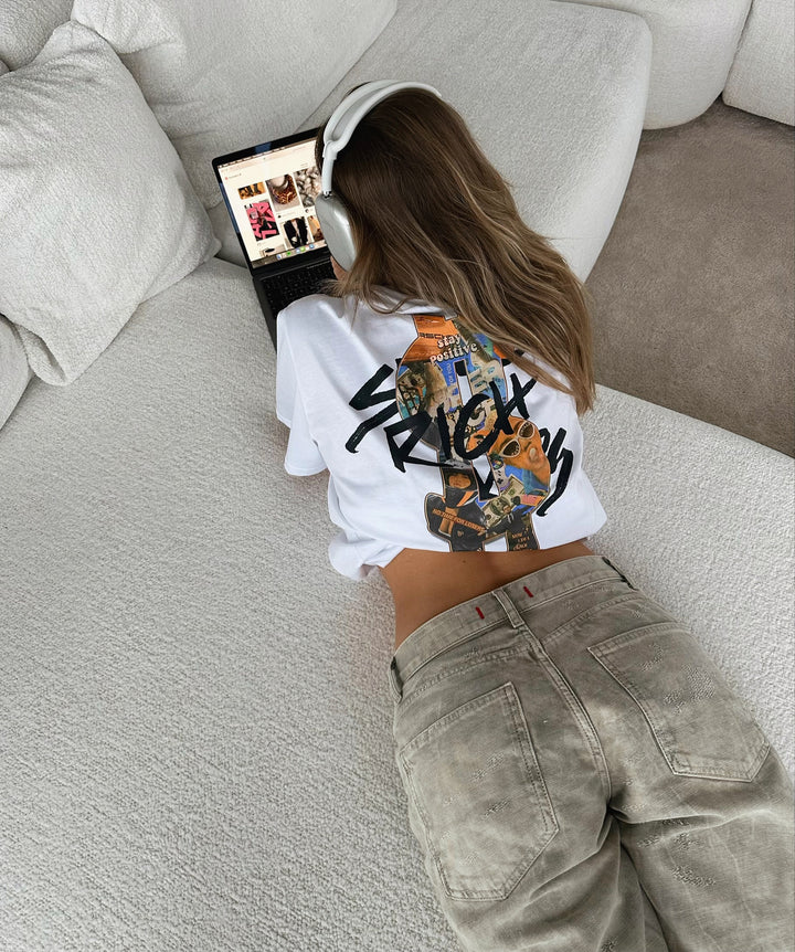 T-Shirt 'Stay Positive' White