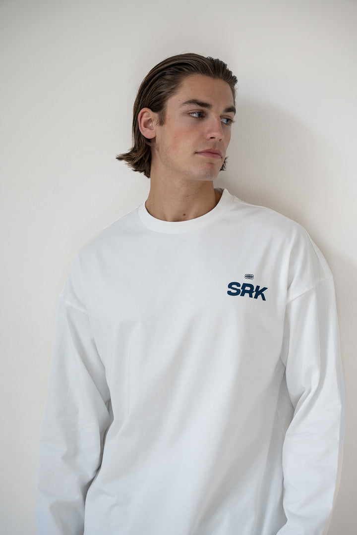 'THE NEW RICH' Longsleeve tee ‘Off white & Navy’