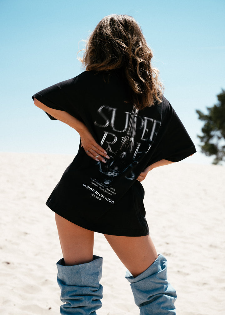 T-Shirt 'Chase your Dreams' Zwart