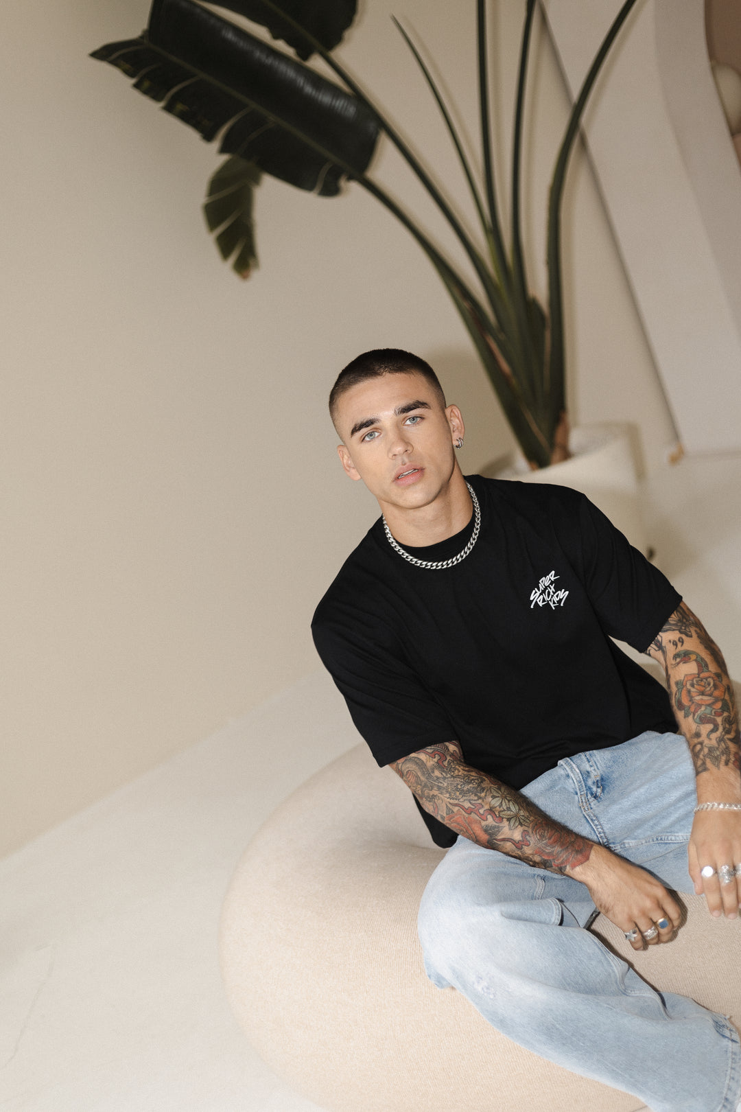 T-Shirt 'Stay Positive' Black