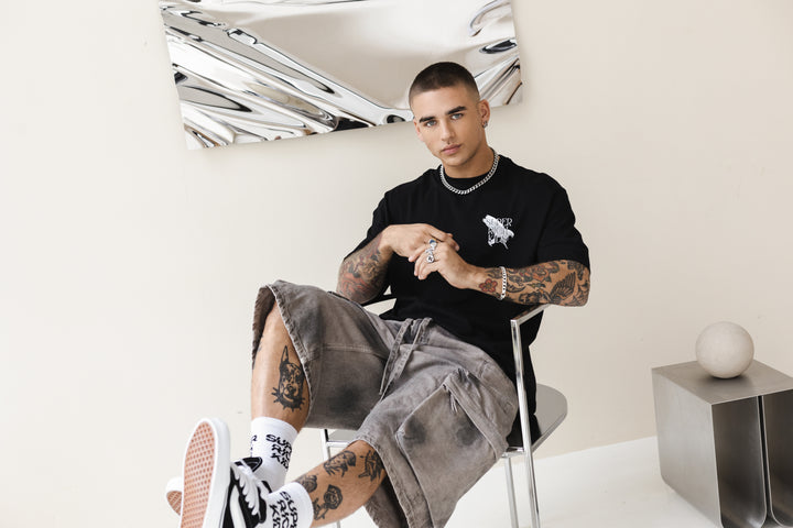 T-Shirt 'Love yourself' Black