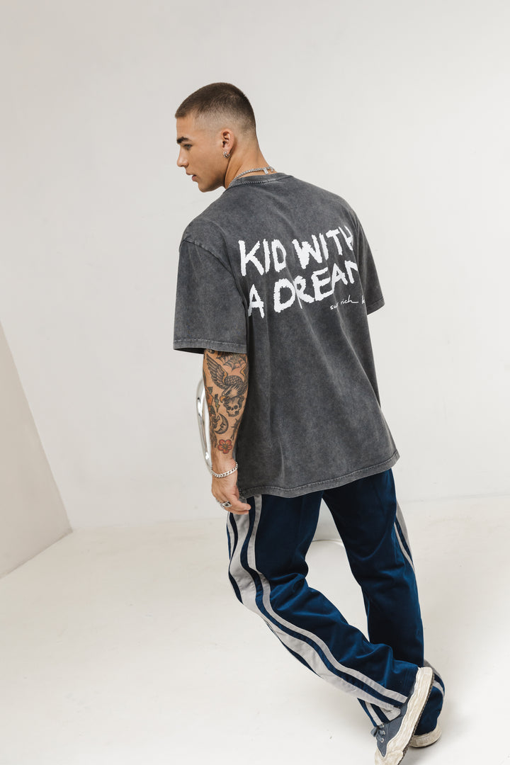 'Kid With a Dream' T-Shirt Acid Wash Grey