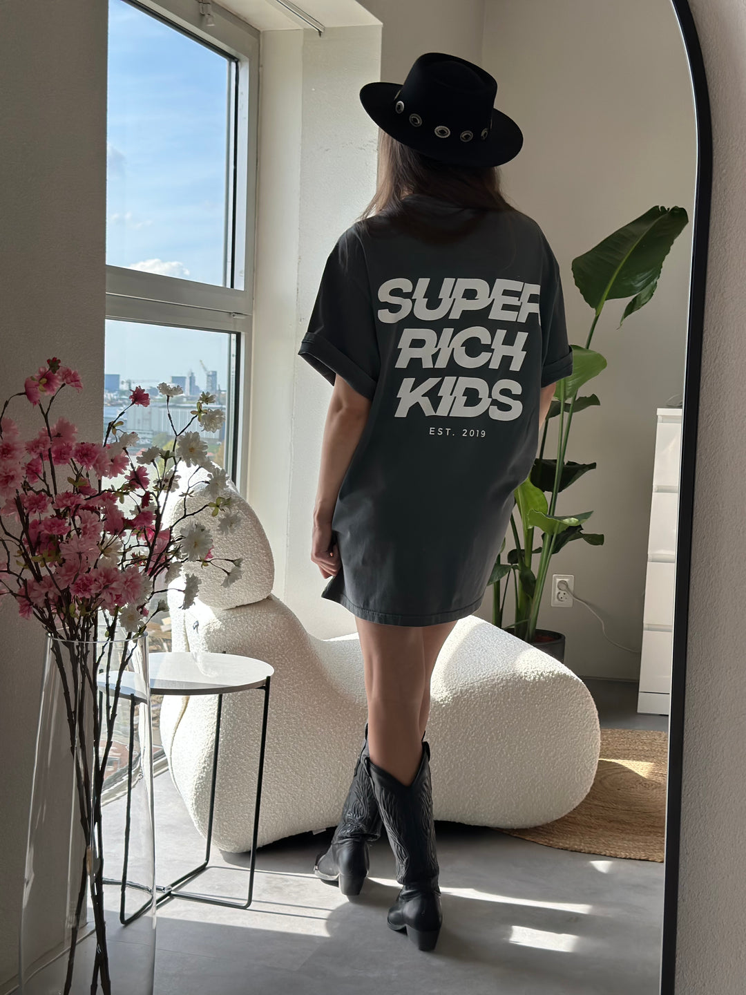 'Super Rich Kids' T-Shirt Acid Wash Grey & White logo