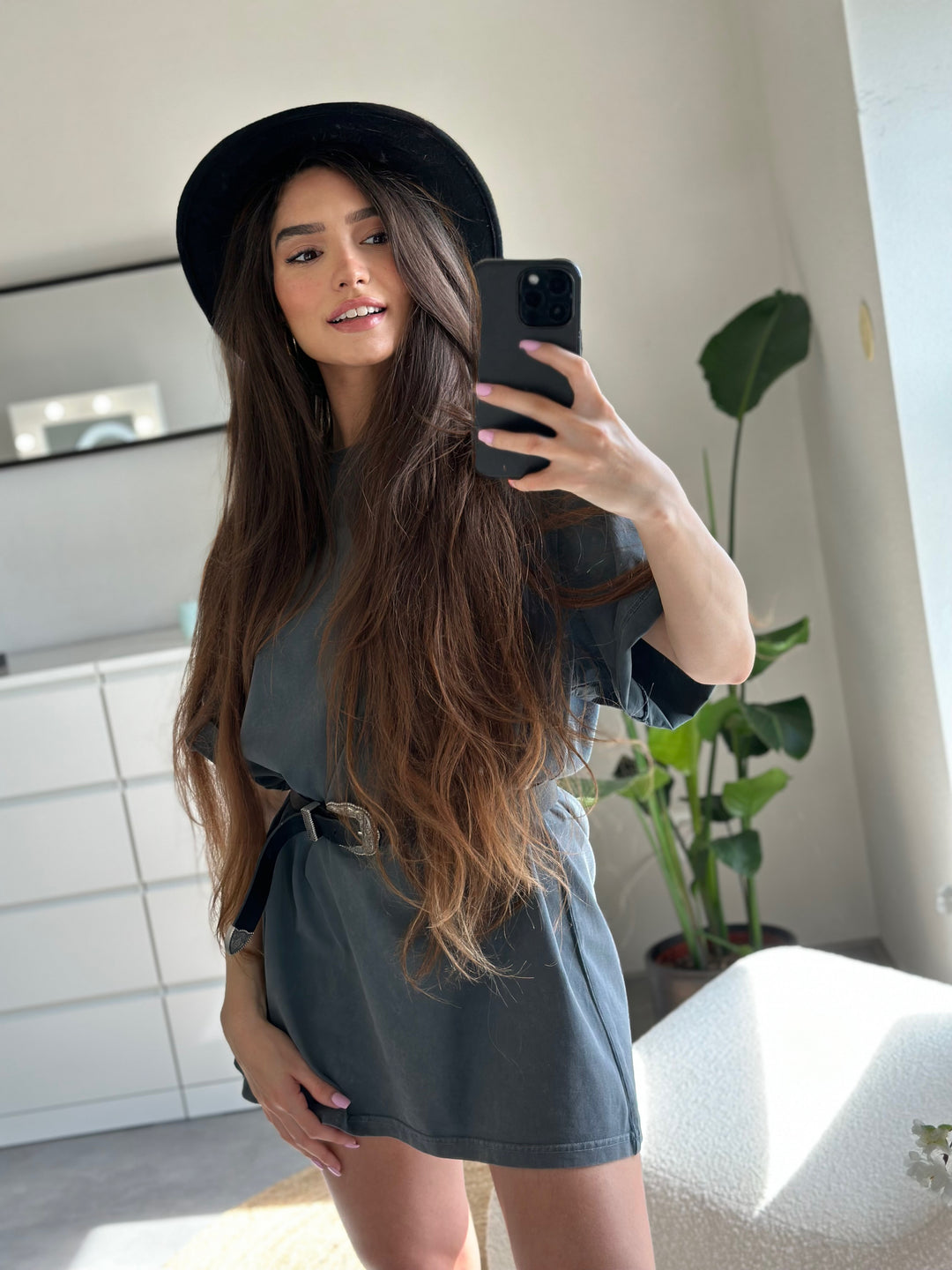 'Super Rich Kids' T-Shirt Acid Wash Grey & Red logo