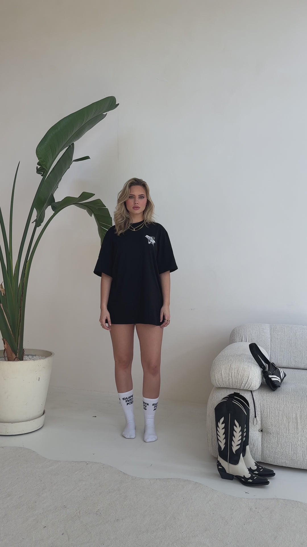 T-Shirt 'Love yourself' Black