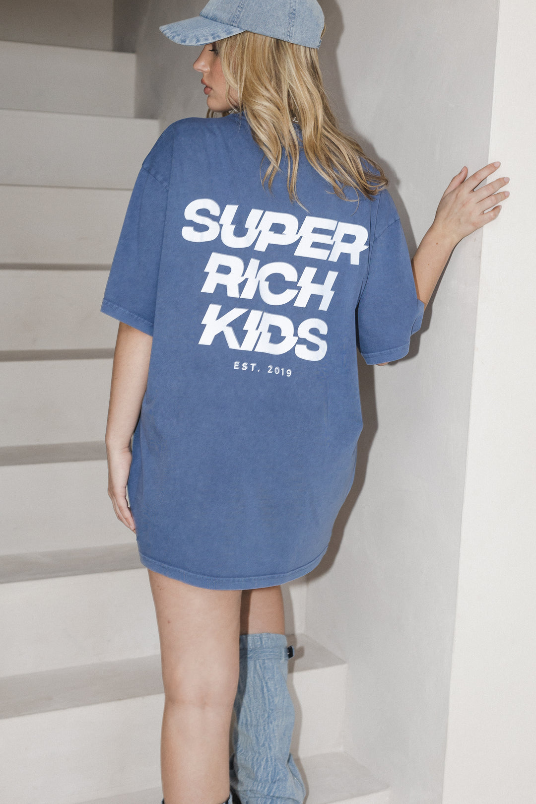 'Super Rich Kids' T-Shirt Acid Wash Blue